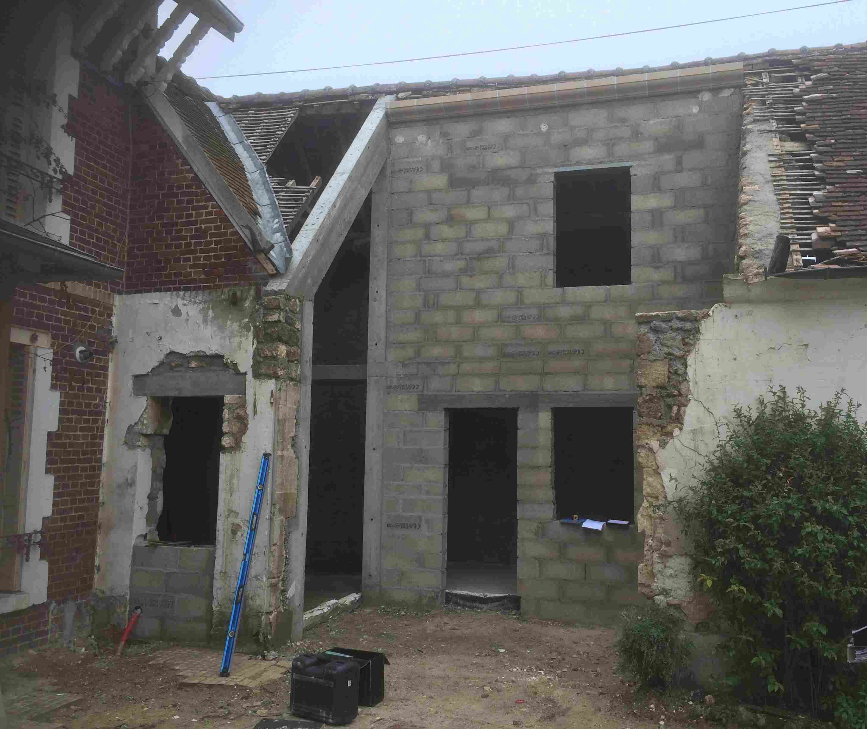 Laigneville exterieur pendant travaux