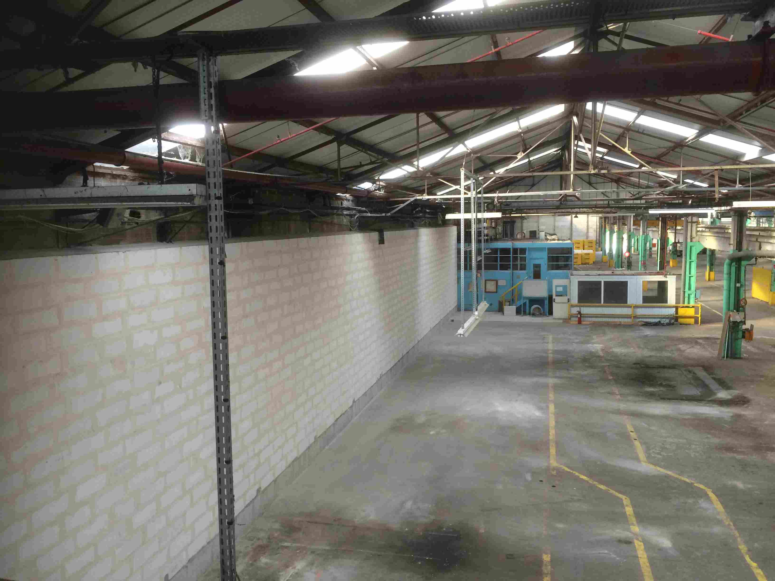 Chevrières mur coupe feu usine