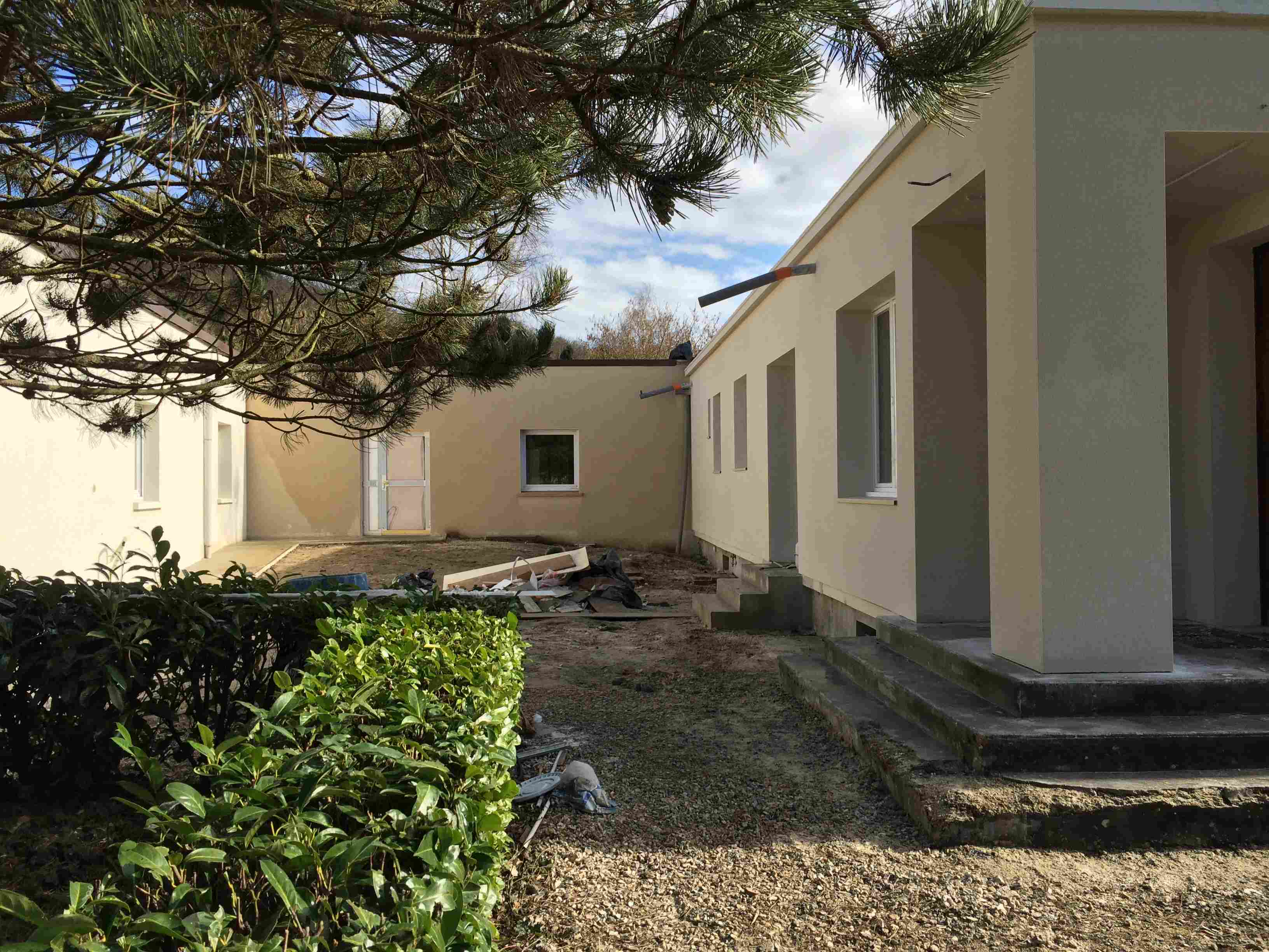  extérieur maison rénovée